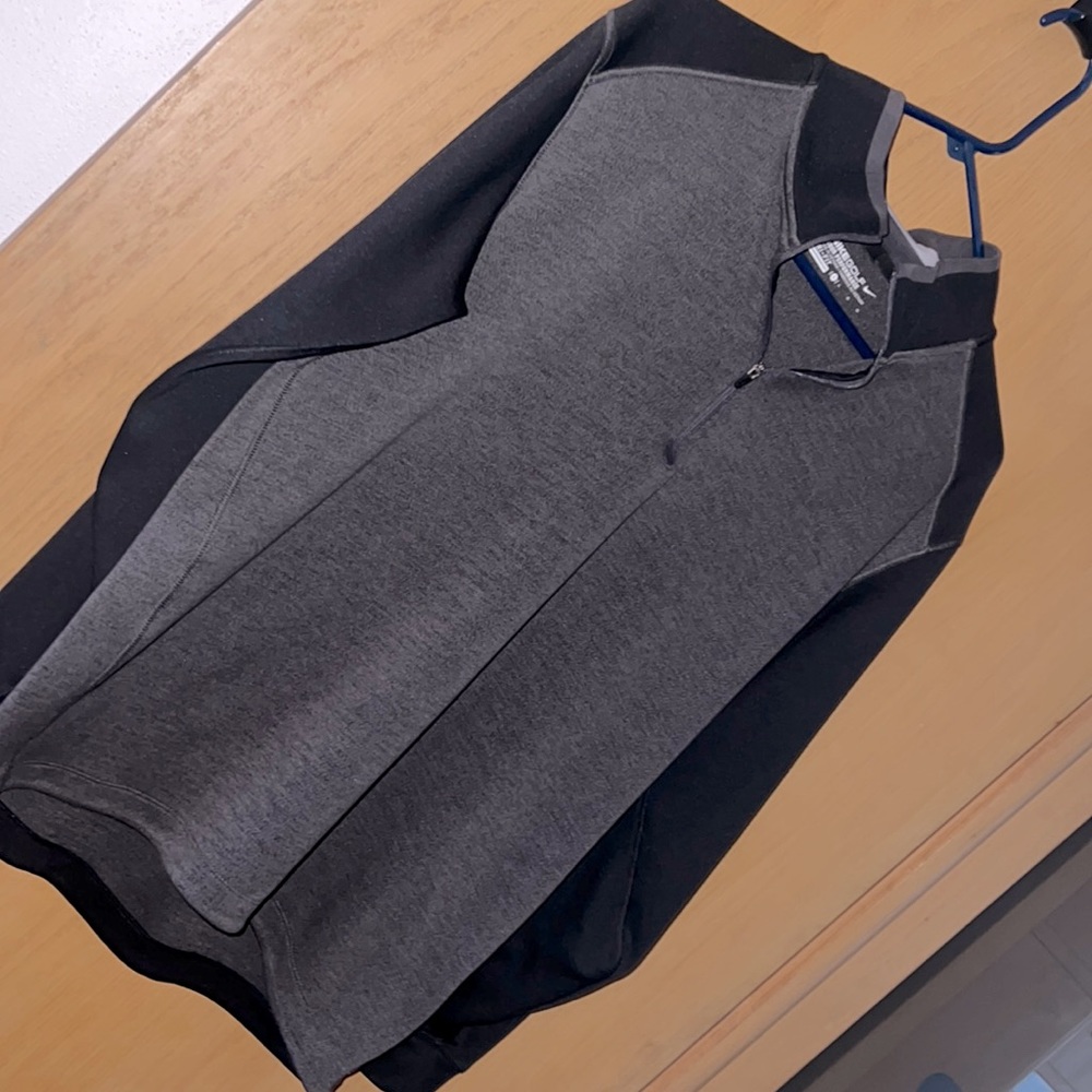 Men’s Nike Pullover Shirt SIZE Large